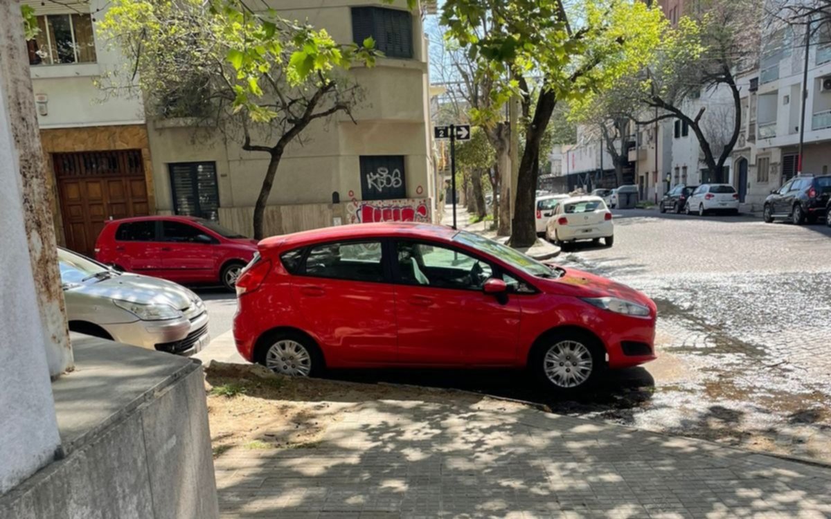 "El estacioná donde quieras" suma otro capítulo en La Plata