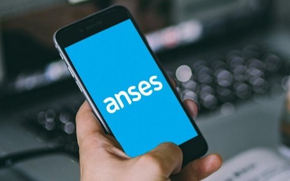 Anses y una aclaración "importante" para trabajadores informales que cobran el bono de $94.000