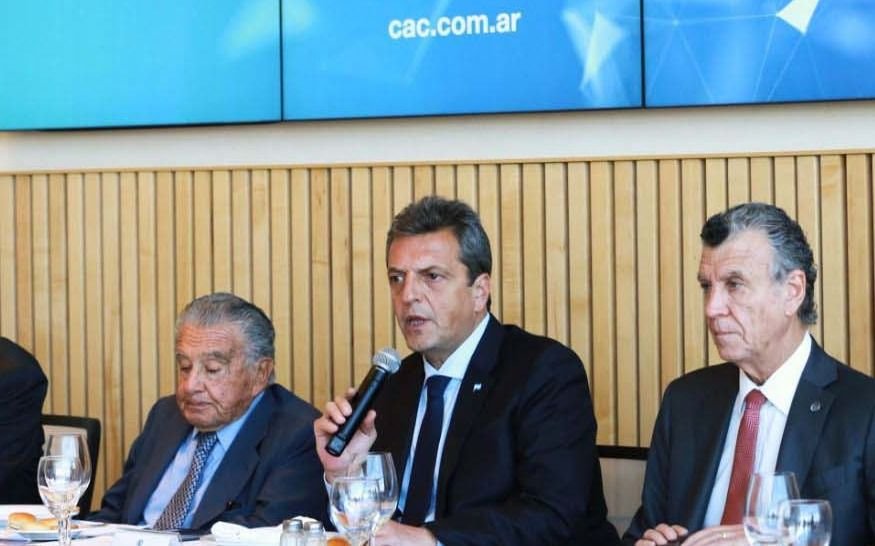 Massa: "Los vivos que están especulando con el ahorro de la gente van a ir presos"