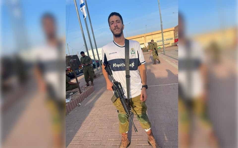 Natan De Leo, el hincha de Gimnasia que combate en Israel: "La camiseta es mi armadura" y "Me escribió Chirola"
