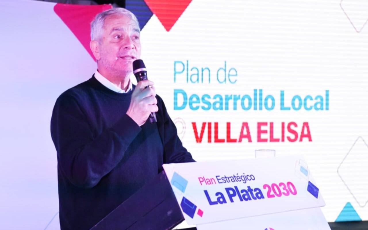 Elecciones 2023.- Alak propuso construir un centro cívico en Villa Elisa