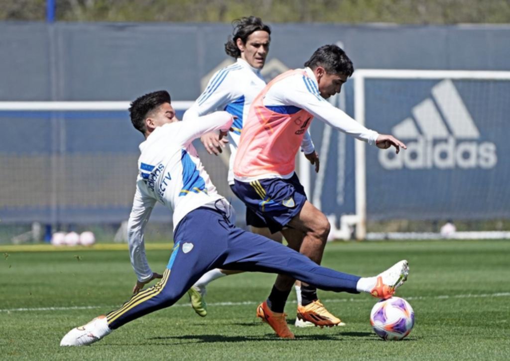 Por las bajas, Almirón probó a Roncaglia como lateral