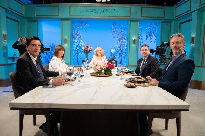 Mirtha y otra mesaza que se metió de lleno en la campaña