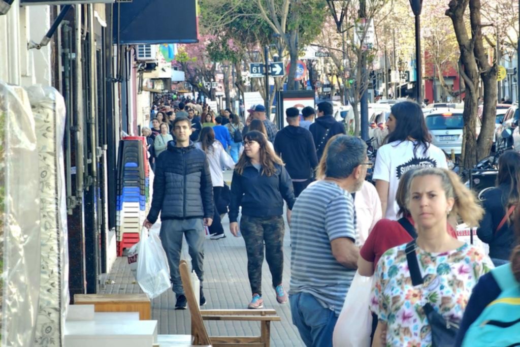 La calma del finde XXL “alterada” por las compras