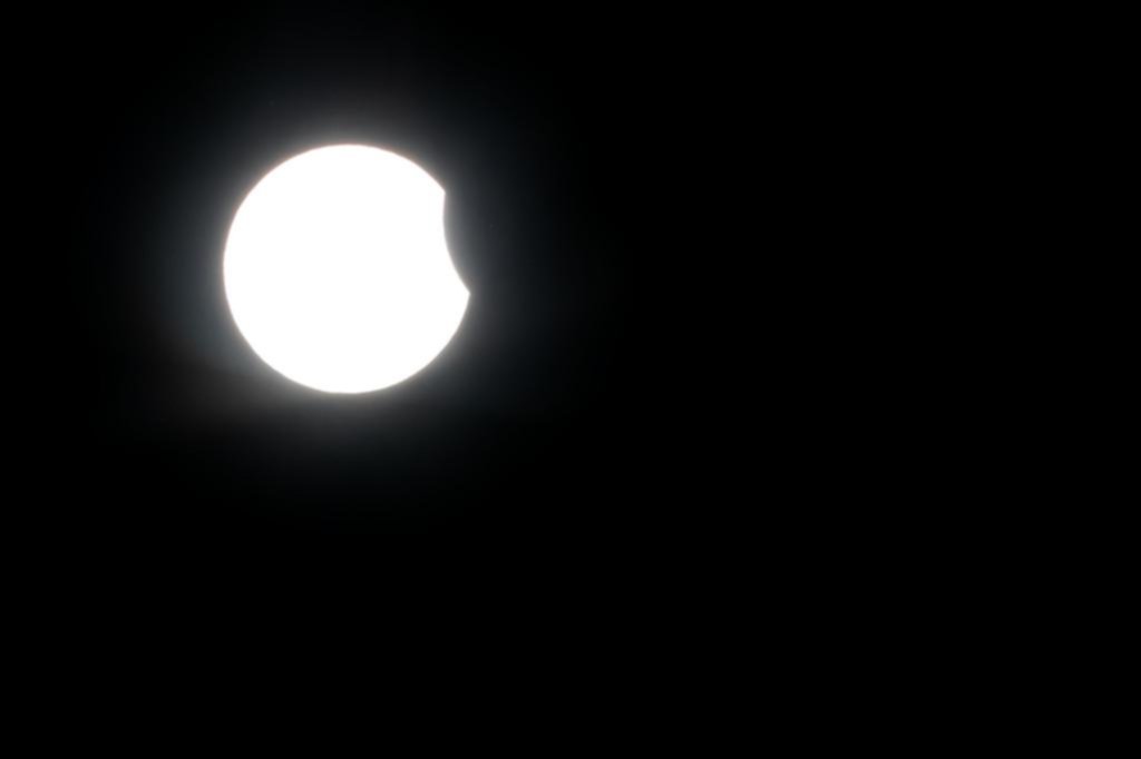 El eclipse se vio en forma parcial a media tarde
