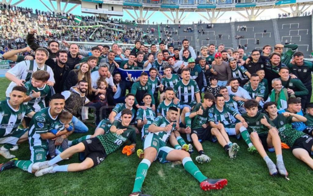 Sportivo Italiano es el último ascendido a la Primera B por el