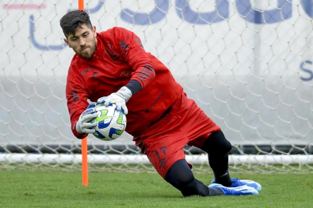 Agustín Rossi, con Tité, se siente titular en Flamengo