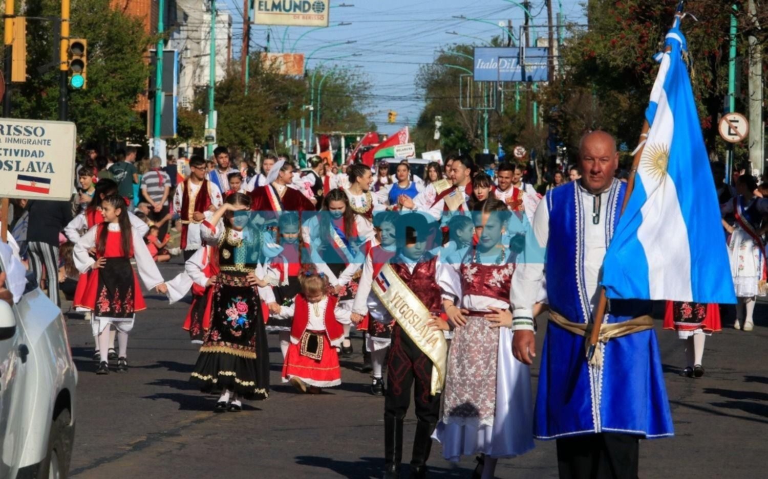 FOTOS | La Fiesta del Inmigrante cerró con el desfile de clausura en la 46º edición