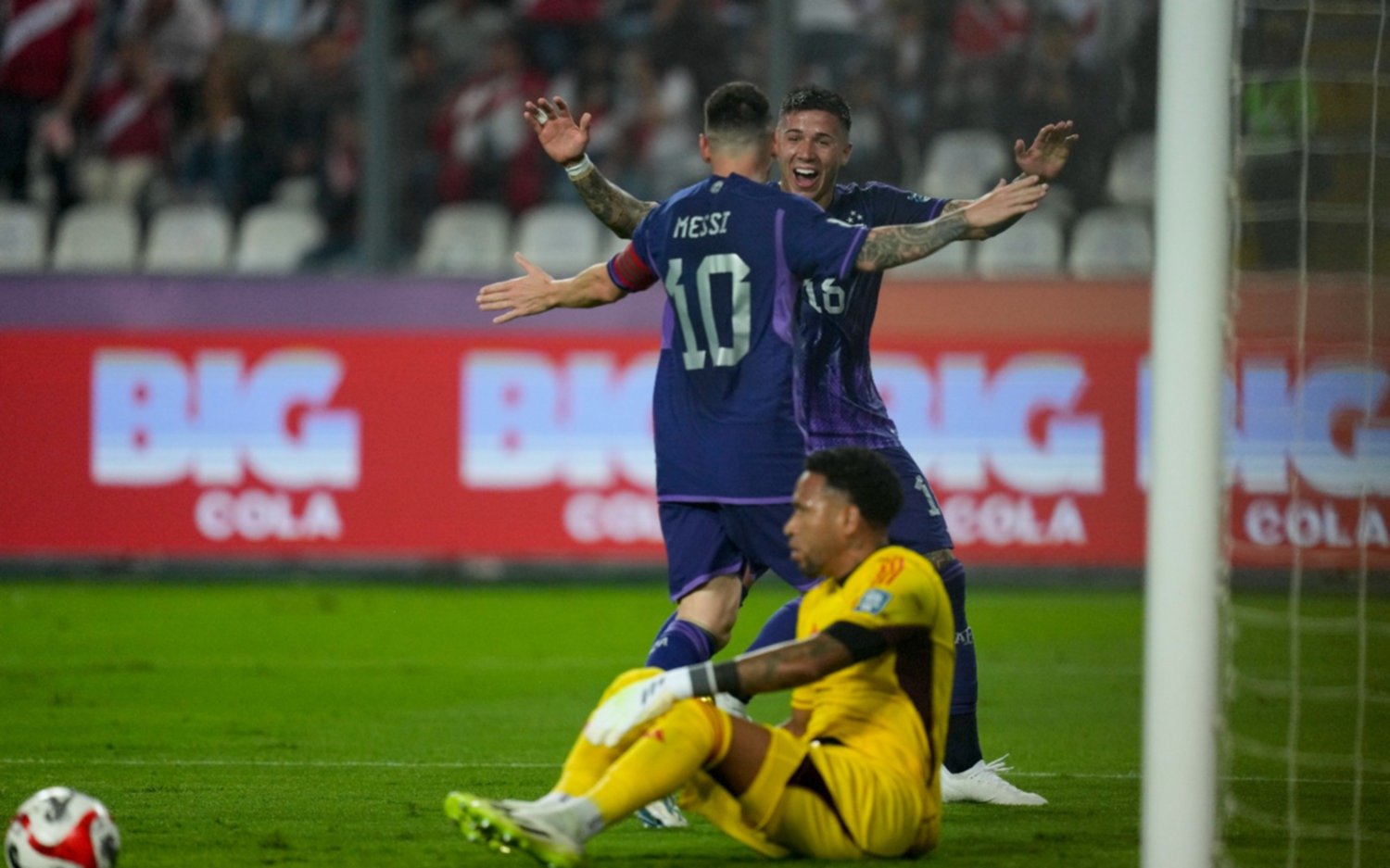 Los goles de Messi para la victoria de la Albiceleste ante Perú