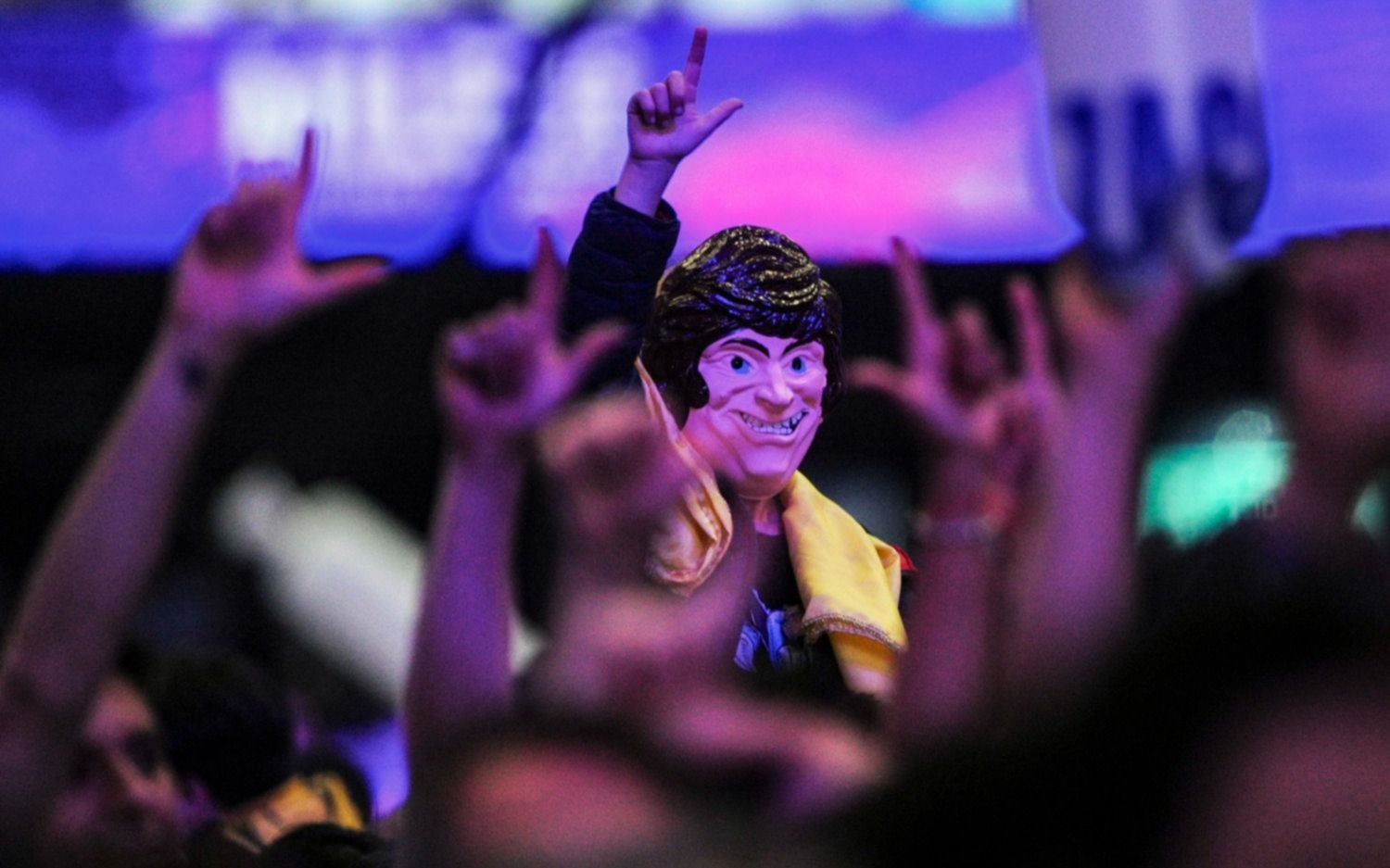 Elecciones 2023.- En el cierre de campaña de Javier Milei, los libertarios pidieron "cortar relaciones con el Vaticano"