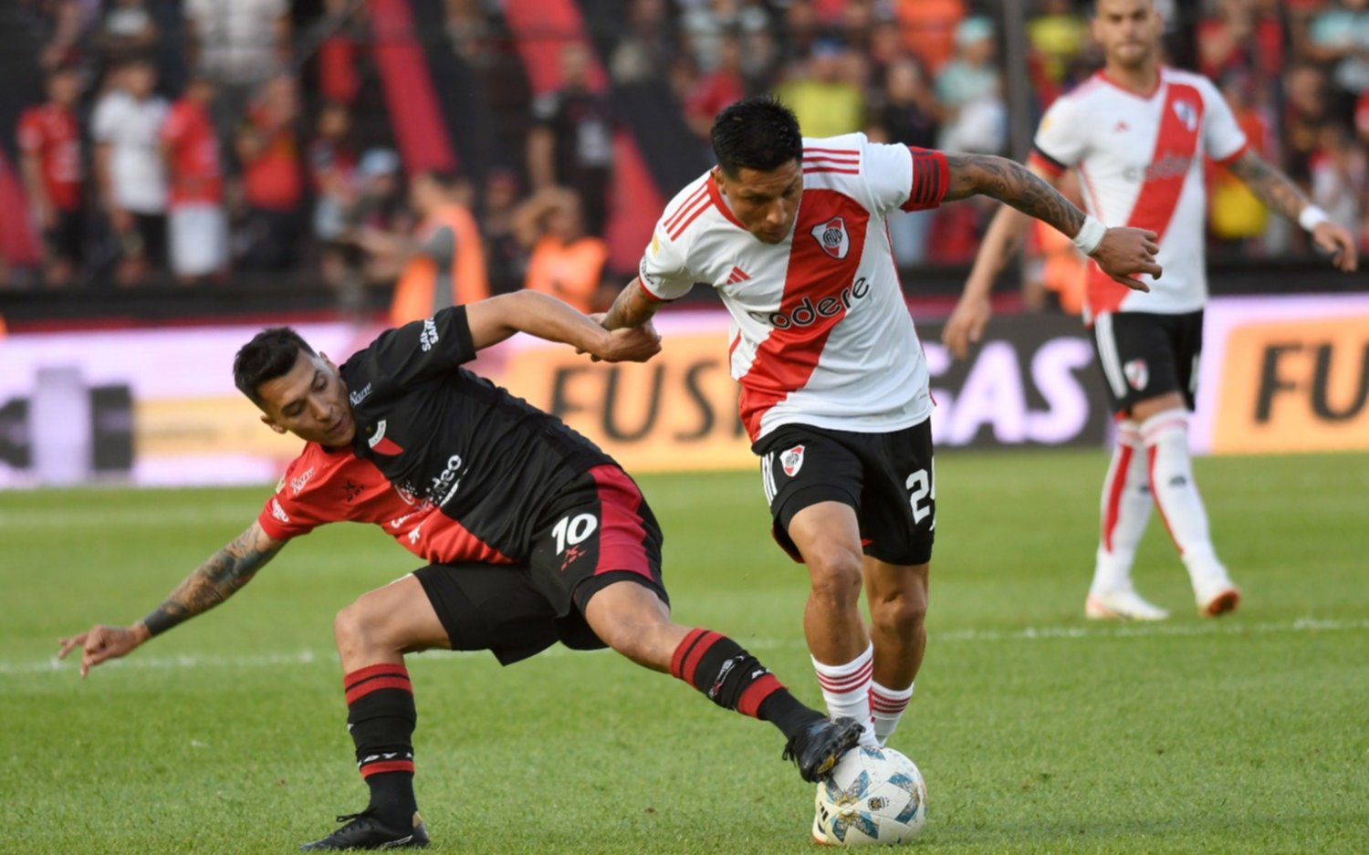 River Plate se lo empató 2-2 con Colón de Santa Fe y ayudó al Lobo