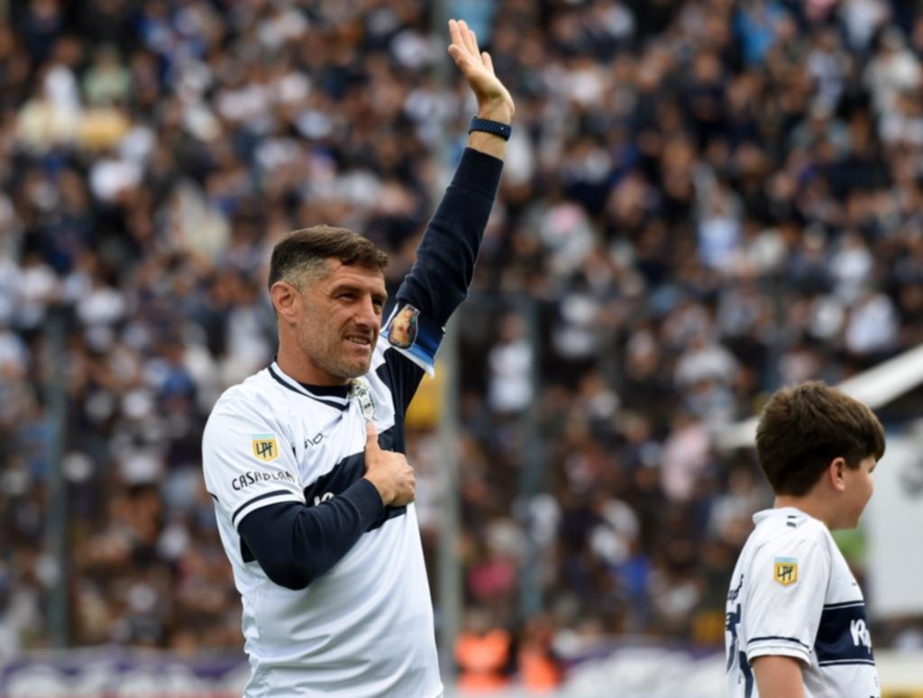 Lucas Licht, el gran homenajeado en la previa en el Bosque