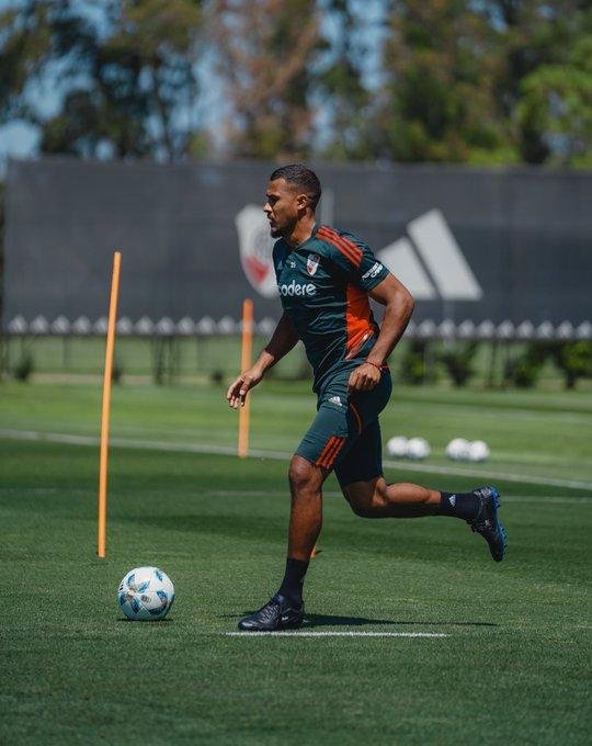 Demichelis recuperó a todos sus seleccionados