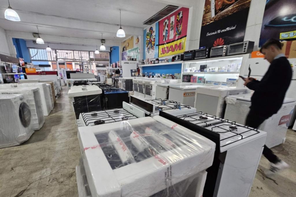 Antes de la elección, compras de apuro para esquivar nuevos aumentos