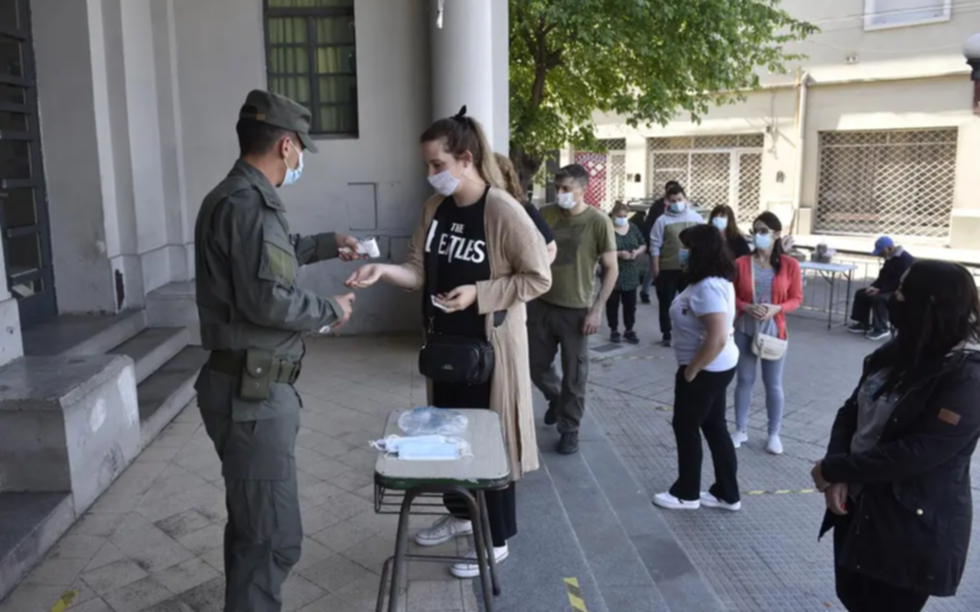 Elecciones 2023: mayor participación que en las PASO pero la más baja para presidencial desde 1983