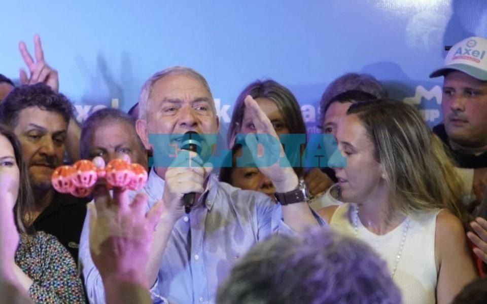 Alak se adjudicó el triunfo: "En un día histórico, hemos vuelto a ganar la elección"