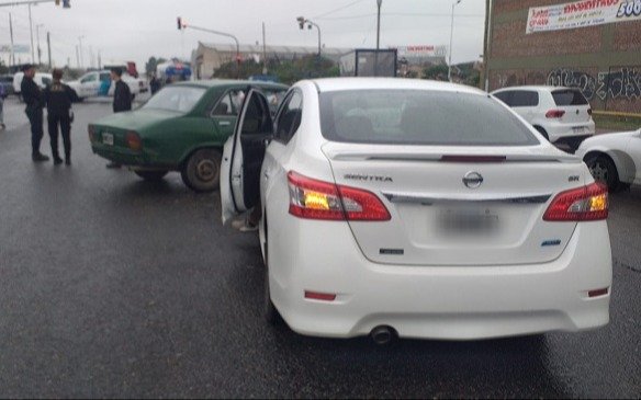 Heridos tras accidente de autos en Camino General Belgrano en Quilmes