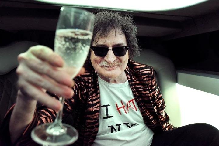Amor y buenos deseos para Charly García en su cumpleaños número 72