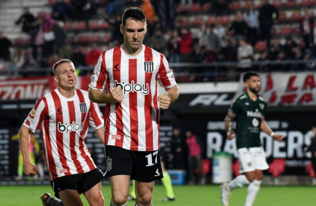 La jugada del alcanzapelotas con Godoy para el 1-0 Pincha
