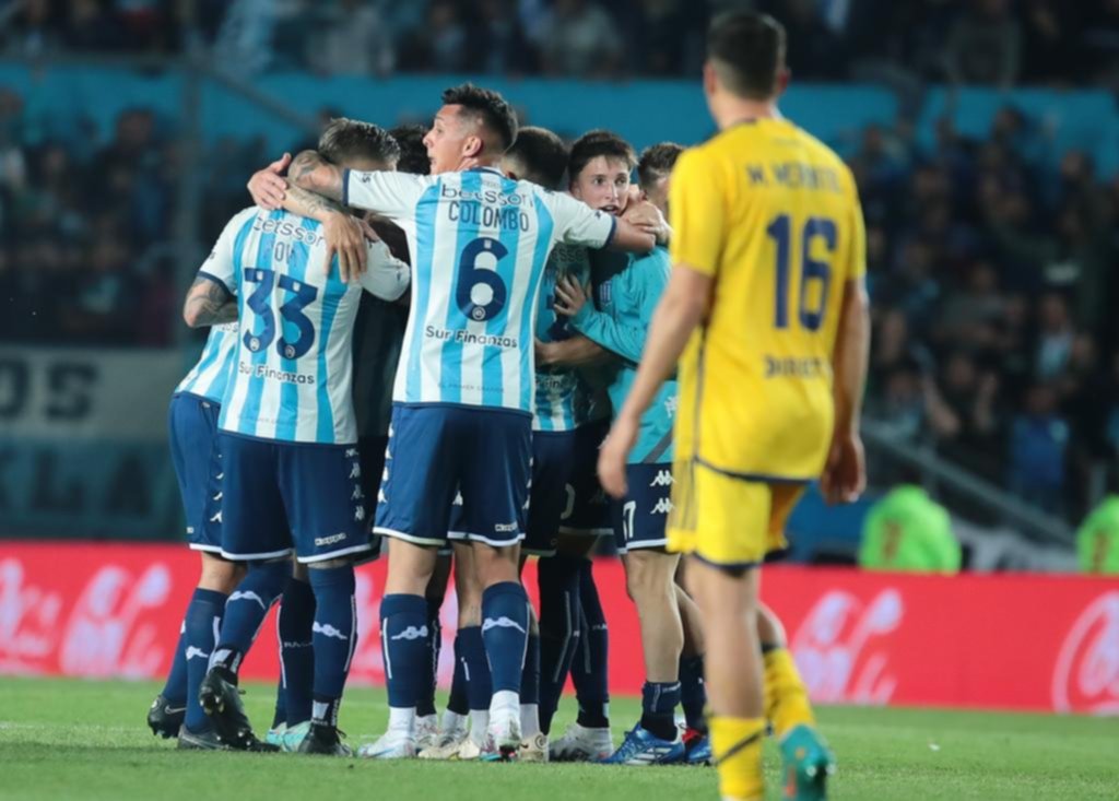 Todo mal para Boca: Racing festejó con la última bola