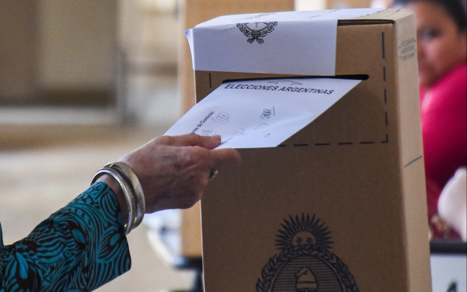 ¿Se corre el feriado post balotaje? El pedido de la Cámara Electoral Nacional para el lunes 20 de noviembre