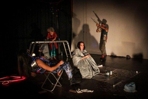 Vuelve a Teatro Abierto “Un océano de caricias rotas”, sobre las voces de Malvinas