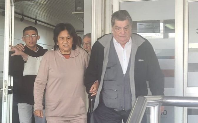 Milagro Sala en La Plata: una comitiva de DDHH visitó a la dirigente y la encontró “feliz y alegre”