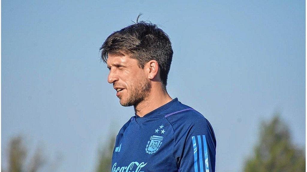 Un marcador de Estudiantes en la lista del Sub-17