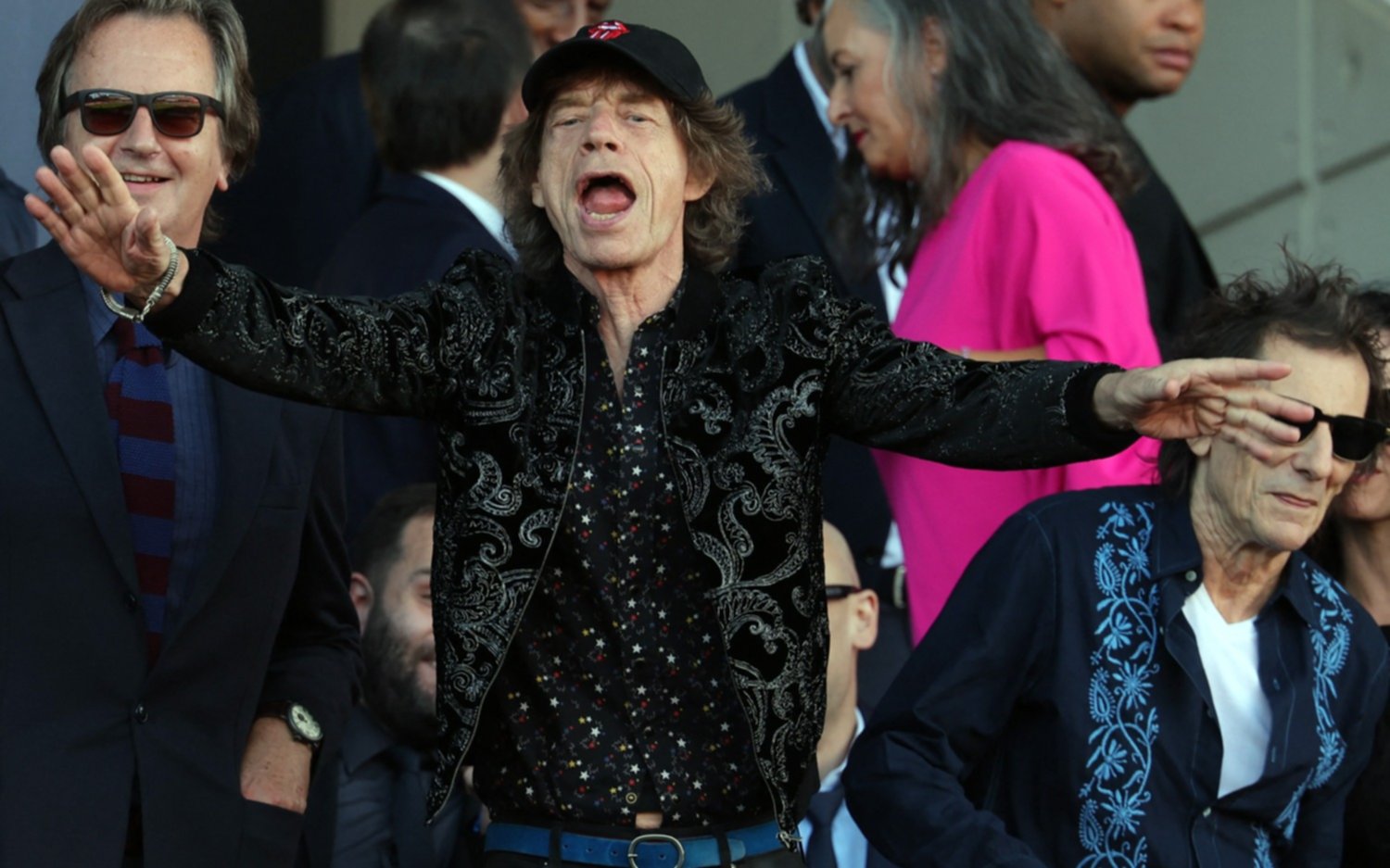 El Real Madrid derrotó a domicilio al Barcelona que contó con el aliento de Mick Jagger y los Rolling Stones