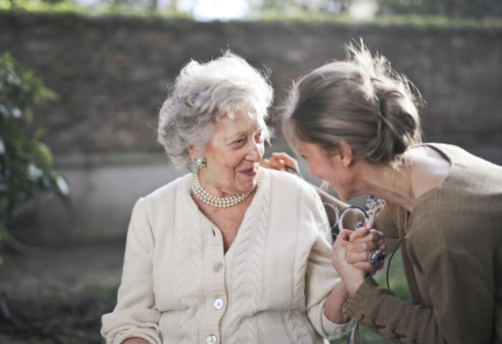 Las canas: descubren que sería reversible el envejecimiento capilar