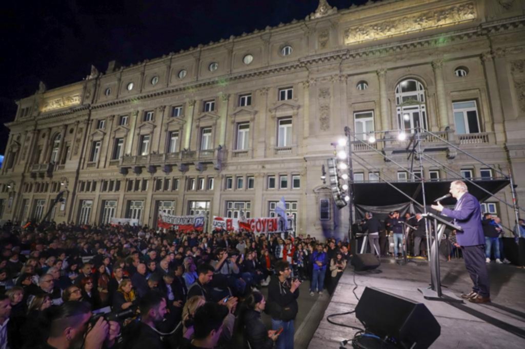 Homenaje a Raúl Alfonsín de la UCR, que avivó la interna en JxC