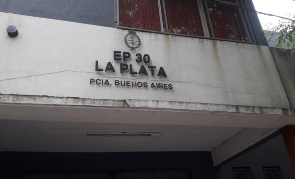  Otra escuela de La Plata que 
