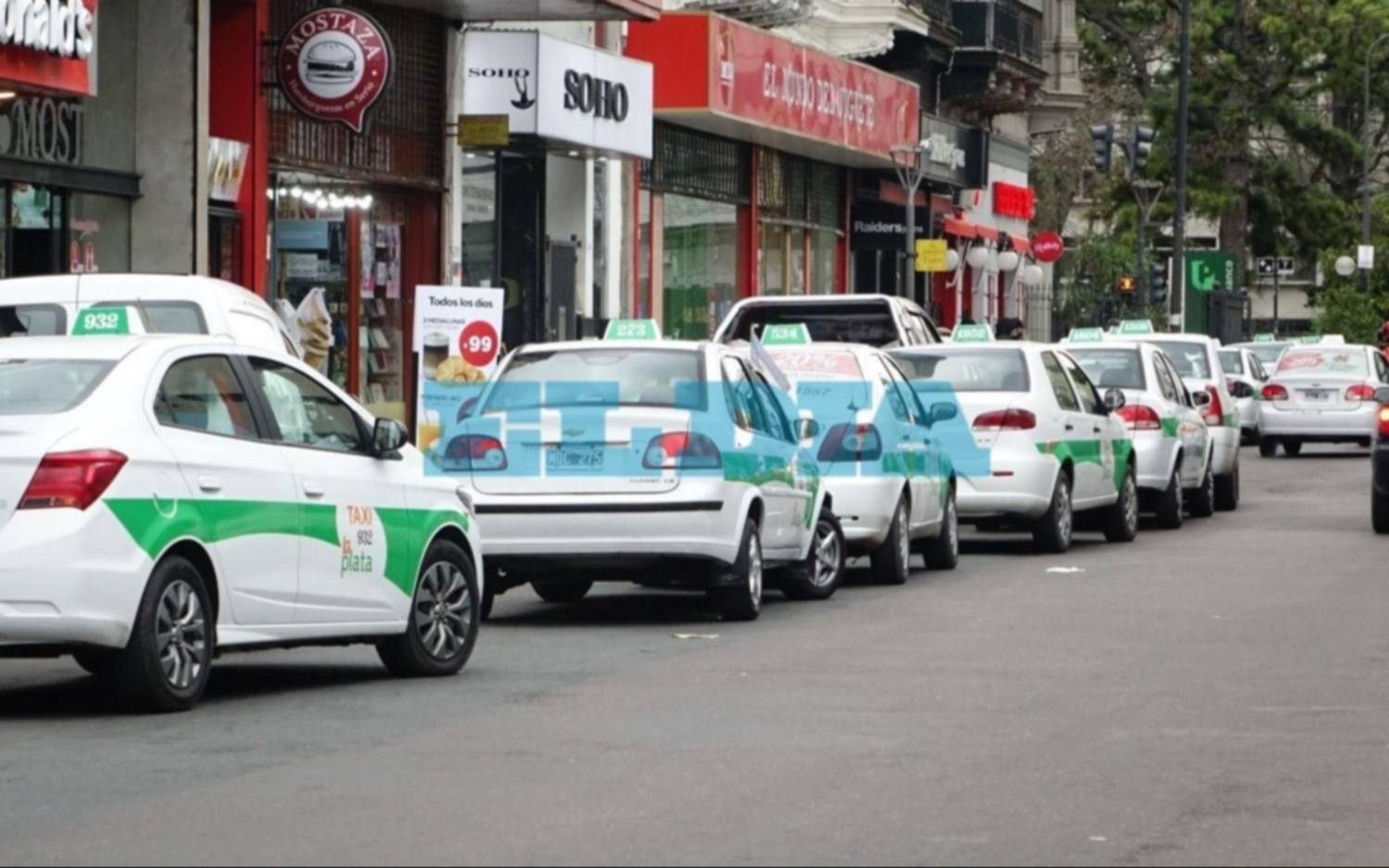 Choferes de La Plata solicitaron un aumento en las tarifas de los taxis