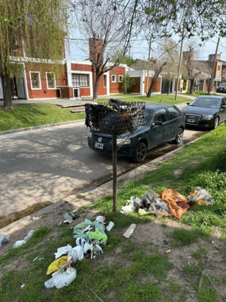 Más residuos en la calle y reclamo por la recolección