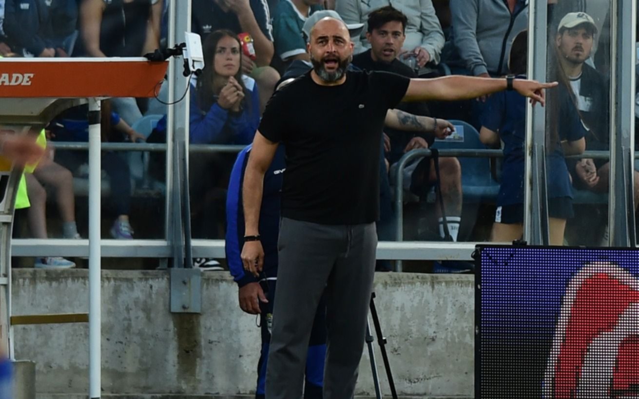Marcelo Méndez: "Nos tiene que doler muchísimo esta derrota"