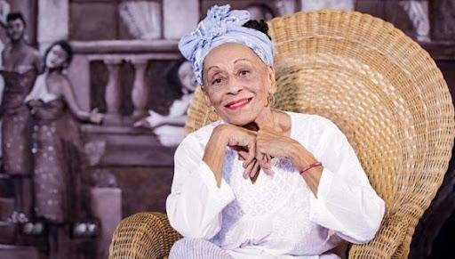 Omara Portuondo se retira de los escenarios