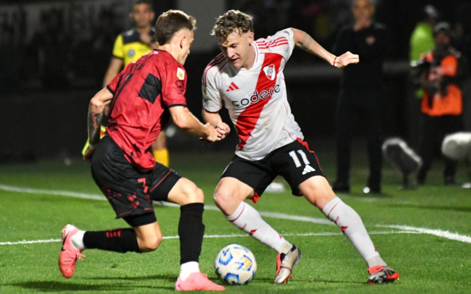 River igualó sin goles ante Platense y se aleja de la cima de la Liga Profesional
