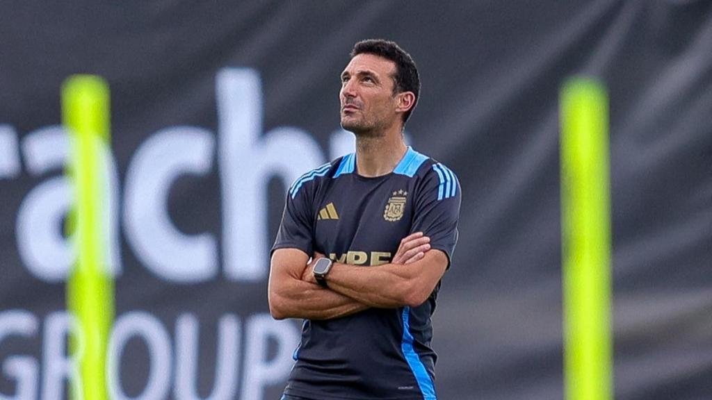 Scaloni piensa en un equipo con varias bajas