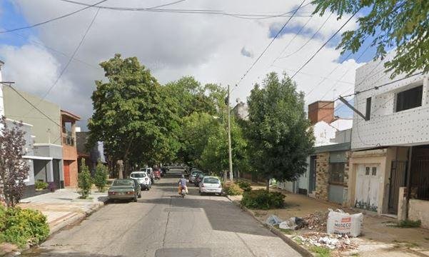 Con el “cuento del hijo”, millonario robo en La Plata a una pareja de jubilados