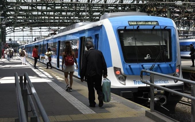 Atención, usuarios del tren Roca La Plata: viernes y domingo, funcionará limitado