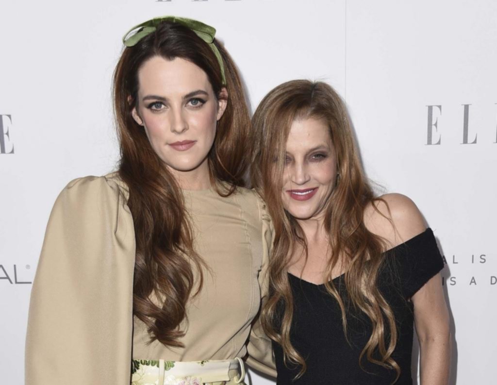 “No definiría nuestras vidas como tragedia”: la nieta de Elvis escribió las memorias de su madre