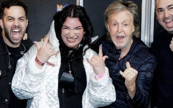 Luz Gaggi, la platense que teloneó a Paul McCartney en Argentina, será reconocida por el Concejo Deliberante