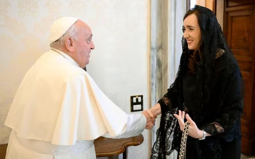 Victoria Villarruel y el papa Francisco hablaron de "los problemas del país" durante una hora