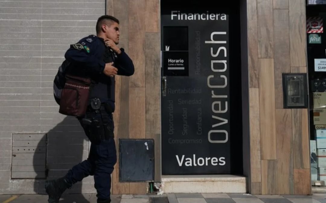 El insólito pedido de RainbowEx a los ahorristas para devolverles el dinero antes de irse del país