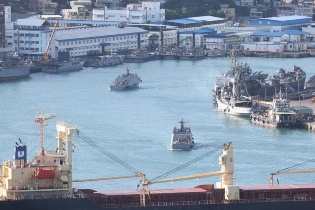 China rodea a Taiwán y avisa a “separatistas”