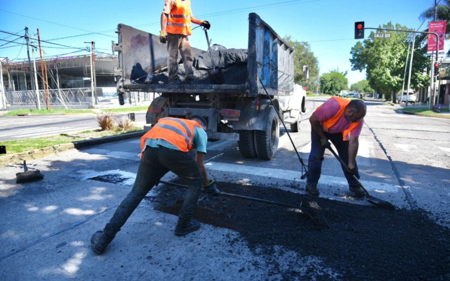 Una por una, todas las obras de bacheo y repavimentación en La Plata