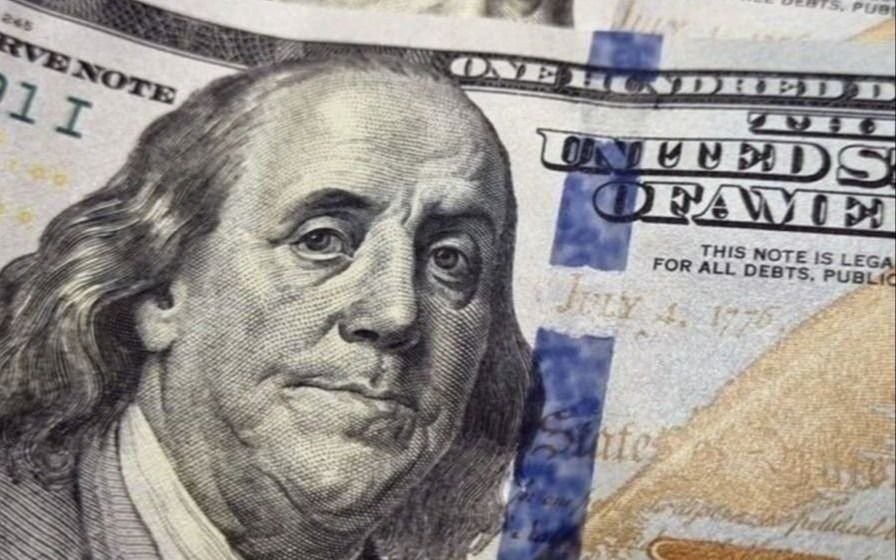 Siguen en alza los bonos y ADRS argentinos, cae el Riesgo País y baja el dólar blue