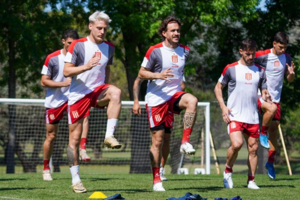 Con Lollo a la par, define Domínguez