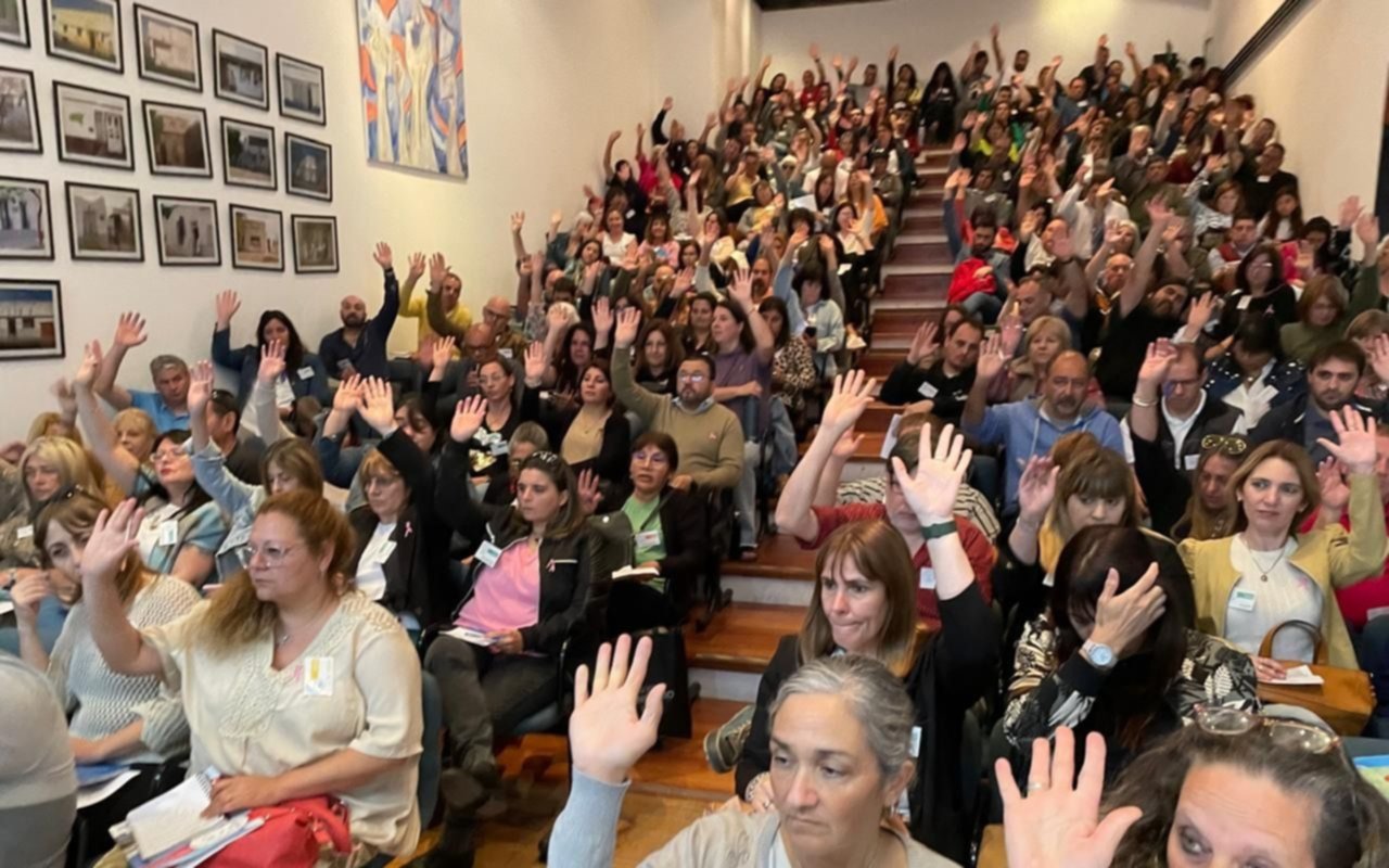 Paritarias: mayoría de gremios docentes dio el sí, estatales ya aceptaron la oferta de aumento y Provincia se reúne con judiciales