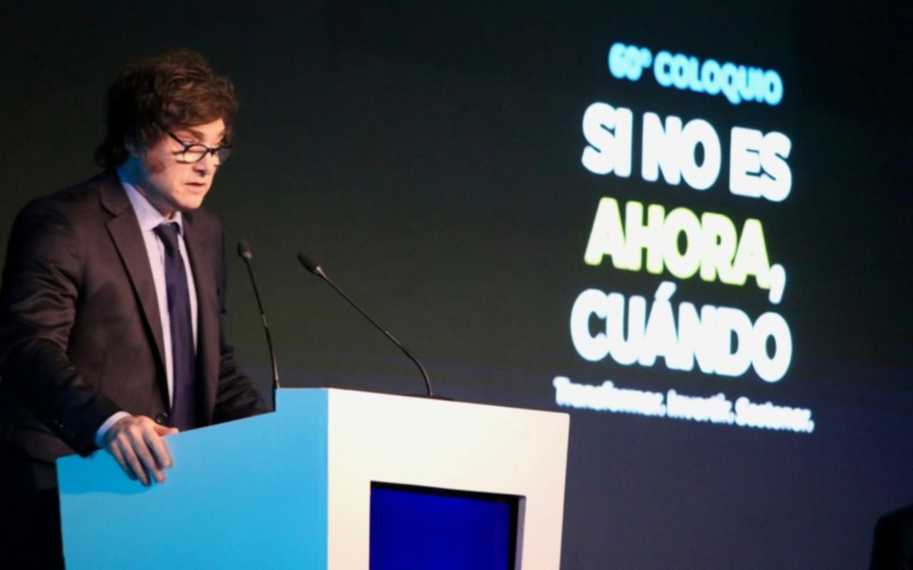 Javier Milei en el Coloquio de IDEA: "Las universidades van a seguir siendo públicas, sólo que van a ser auditadas", dijo ante empresarios